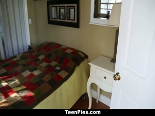 Girl gets creamed by her boyfriends dad - HD Film | Pornbraze.com