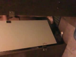 Flagra de pau duro no banheiro