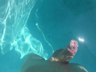 Hands free cumshot swimming pool