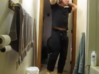 Str8 daddy showing off